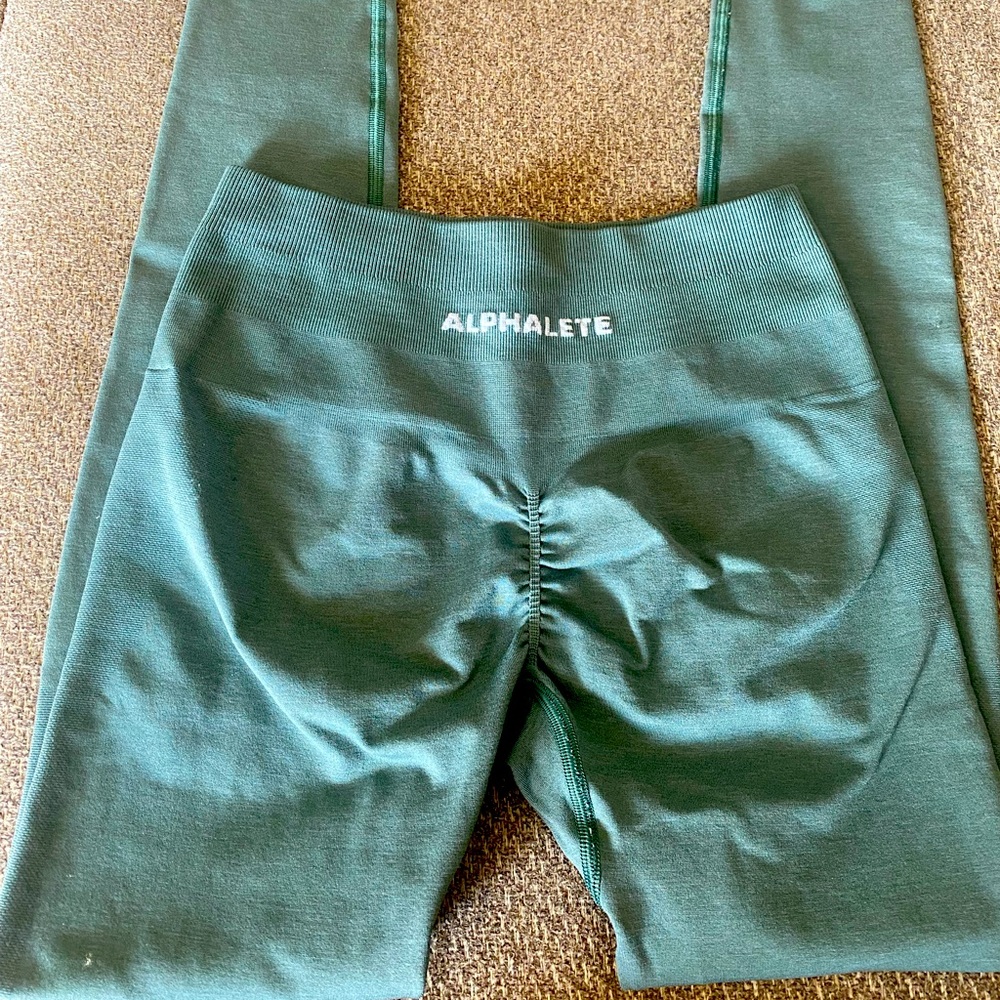 Alphalete amplify leggings